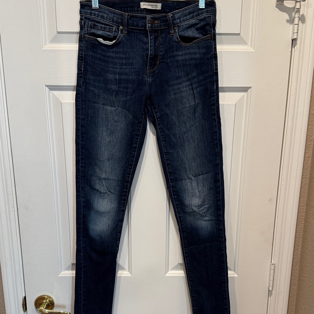Banana Republic Distressed Dark Wash Skinny Jeans 28 Long